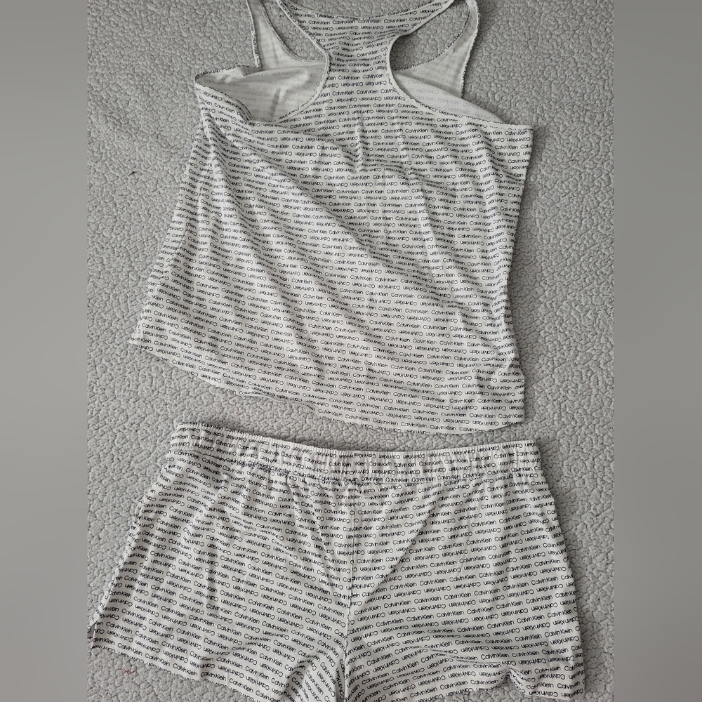 Calvin Klein Women's White and Blue Striped Sleepwear Set - Picture 5 of 8